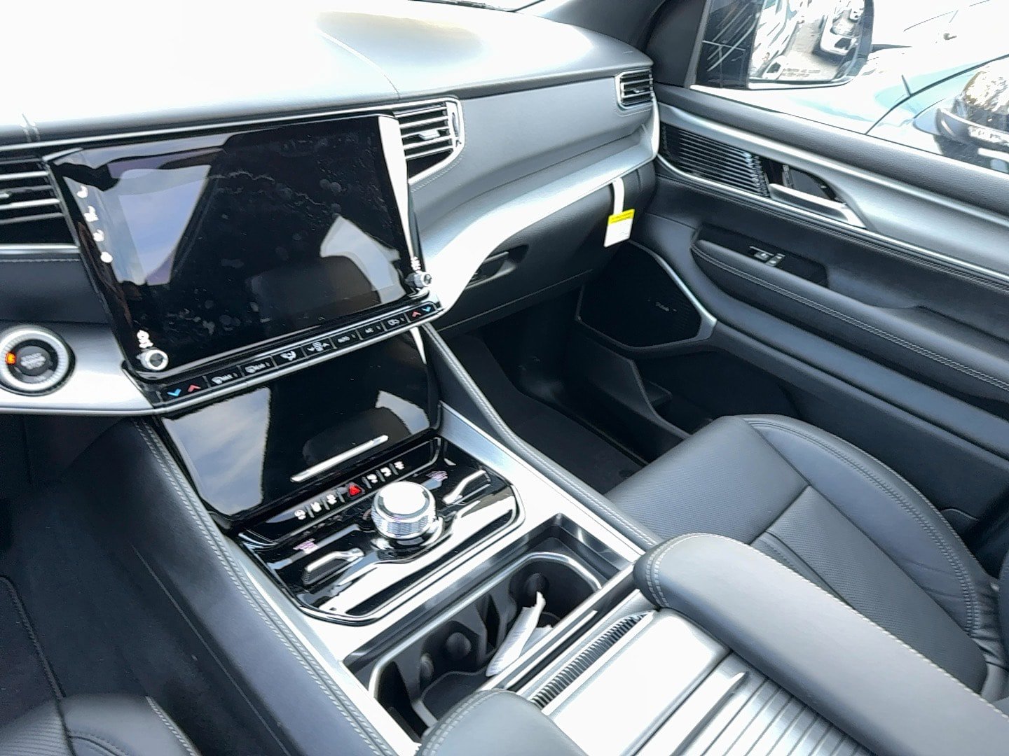 New 2026 Jeep Grand Wagoneer Limited image 14