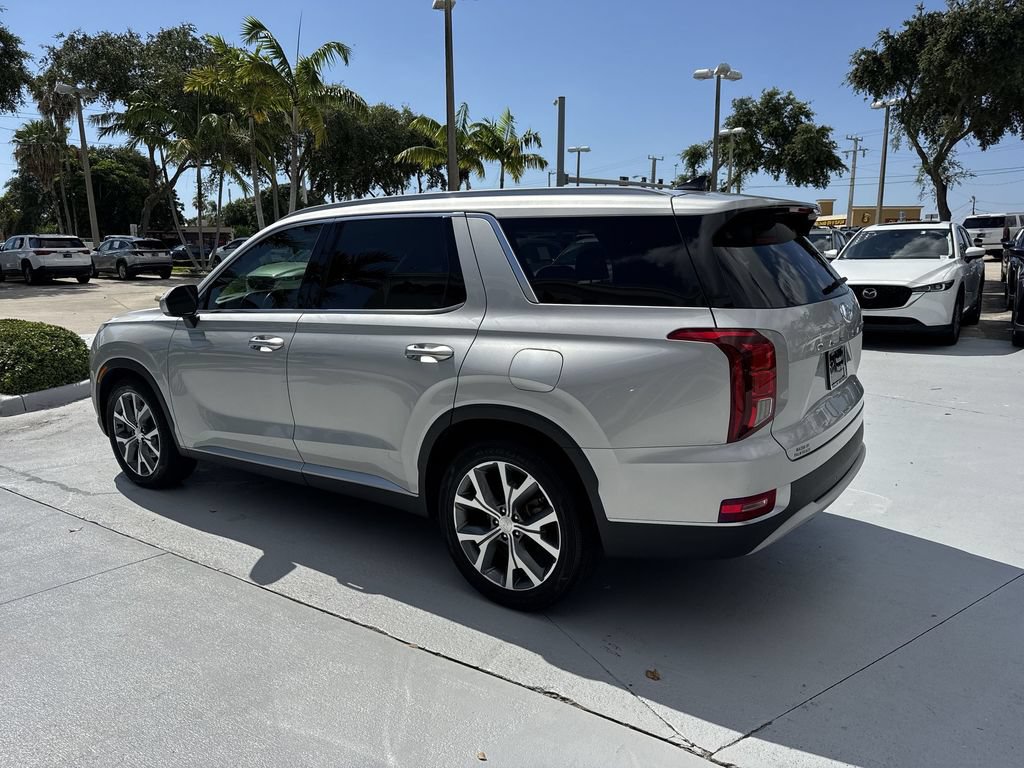 Used 2022 Hyundai Palisade SEL w/ 8P Bench Seat Package AWD/4WD image 12