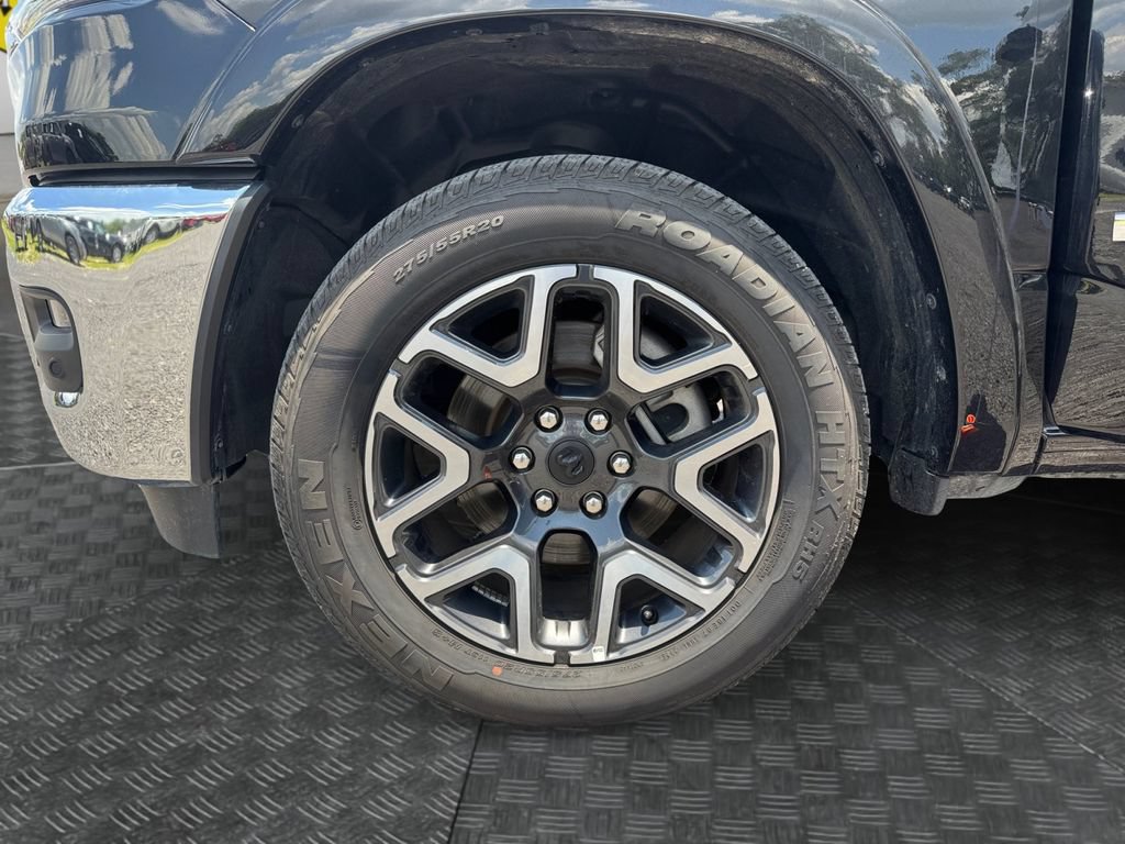 Used 2026 RAM 1500 Laramie AWD/4WD image 19