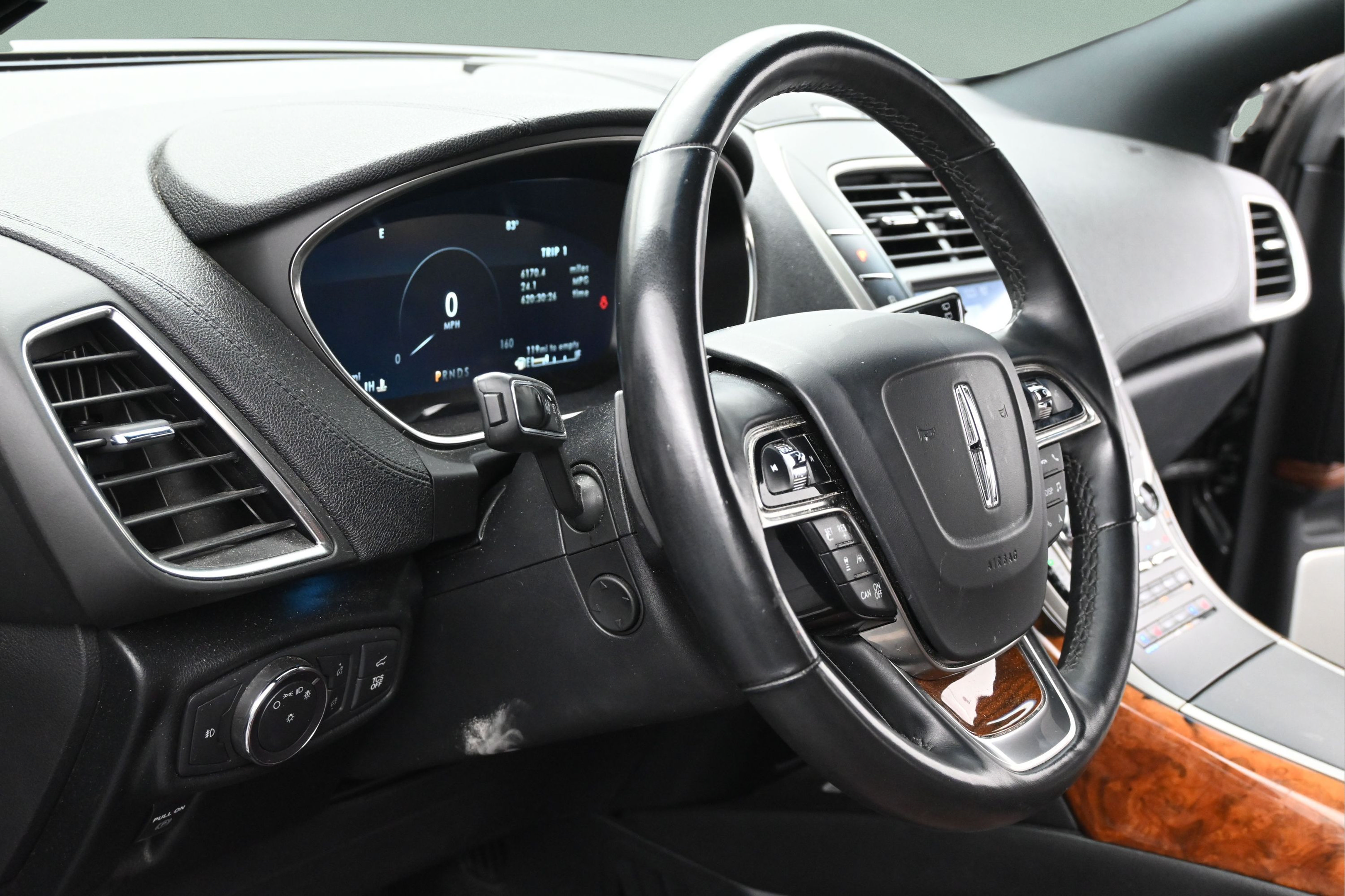 Used 2020 Lincoln Nautilus Reserve w/ Equipment Group 202A AWD/4WD image 12