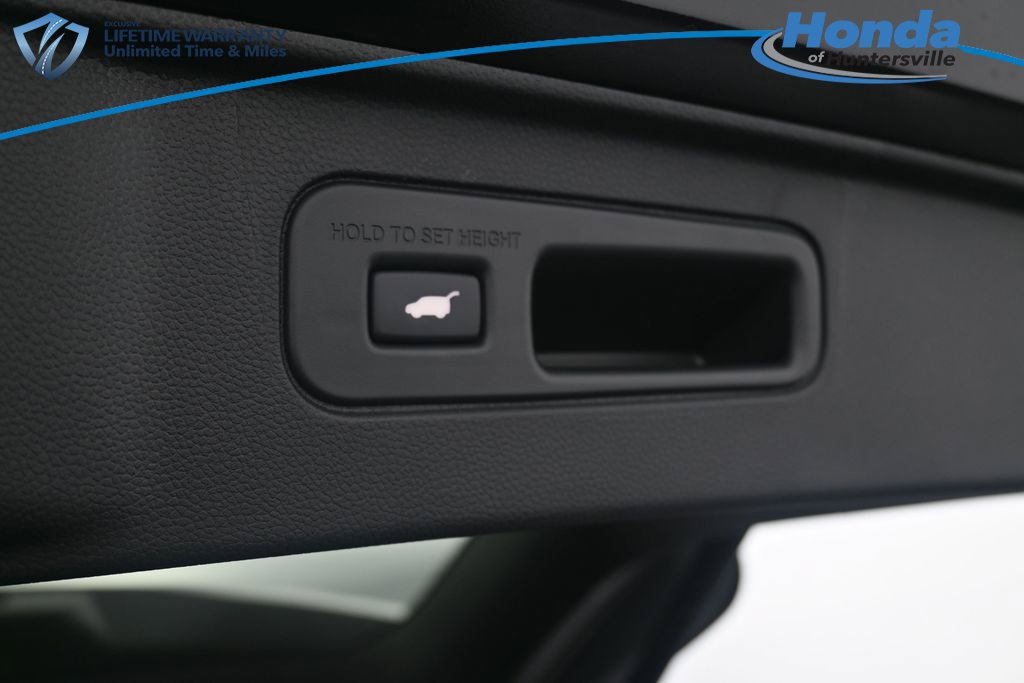 New 2026 Honda Pilot Sport image 22