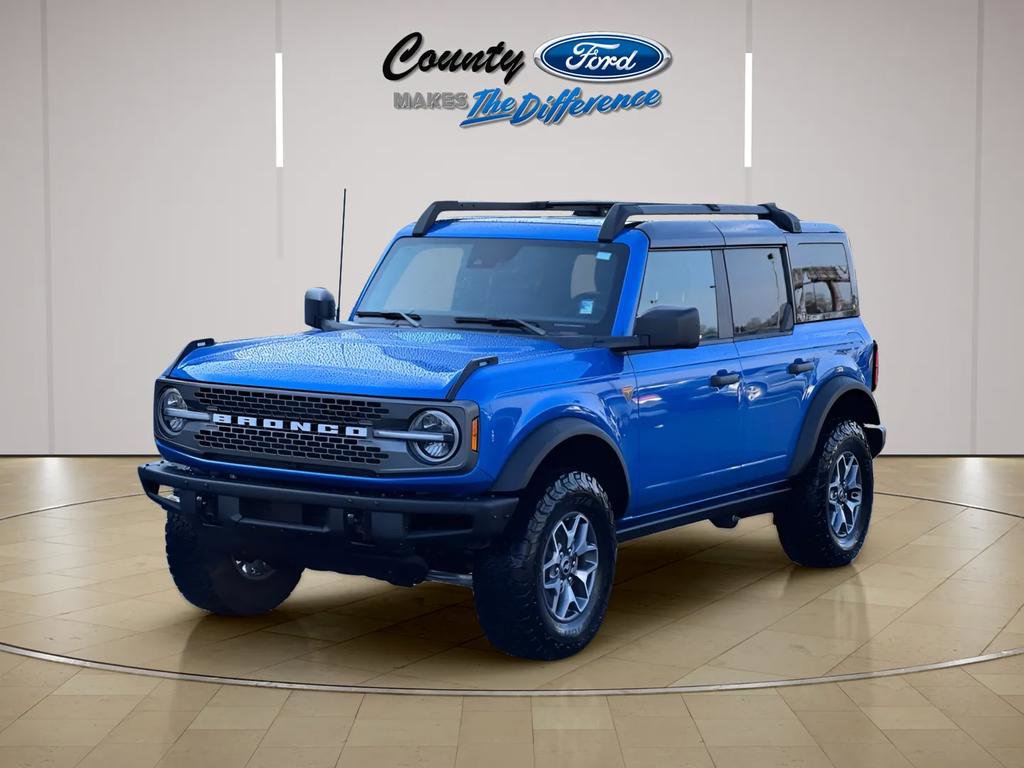 Used 2024 Ford Bronco Badlands image 2