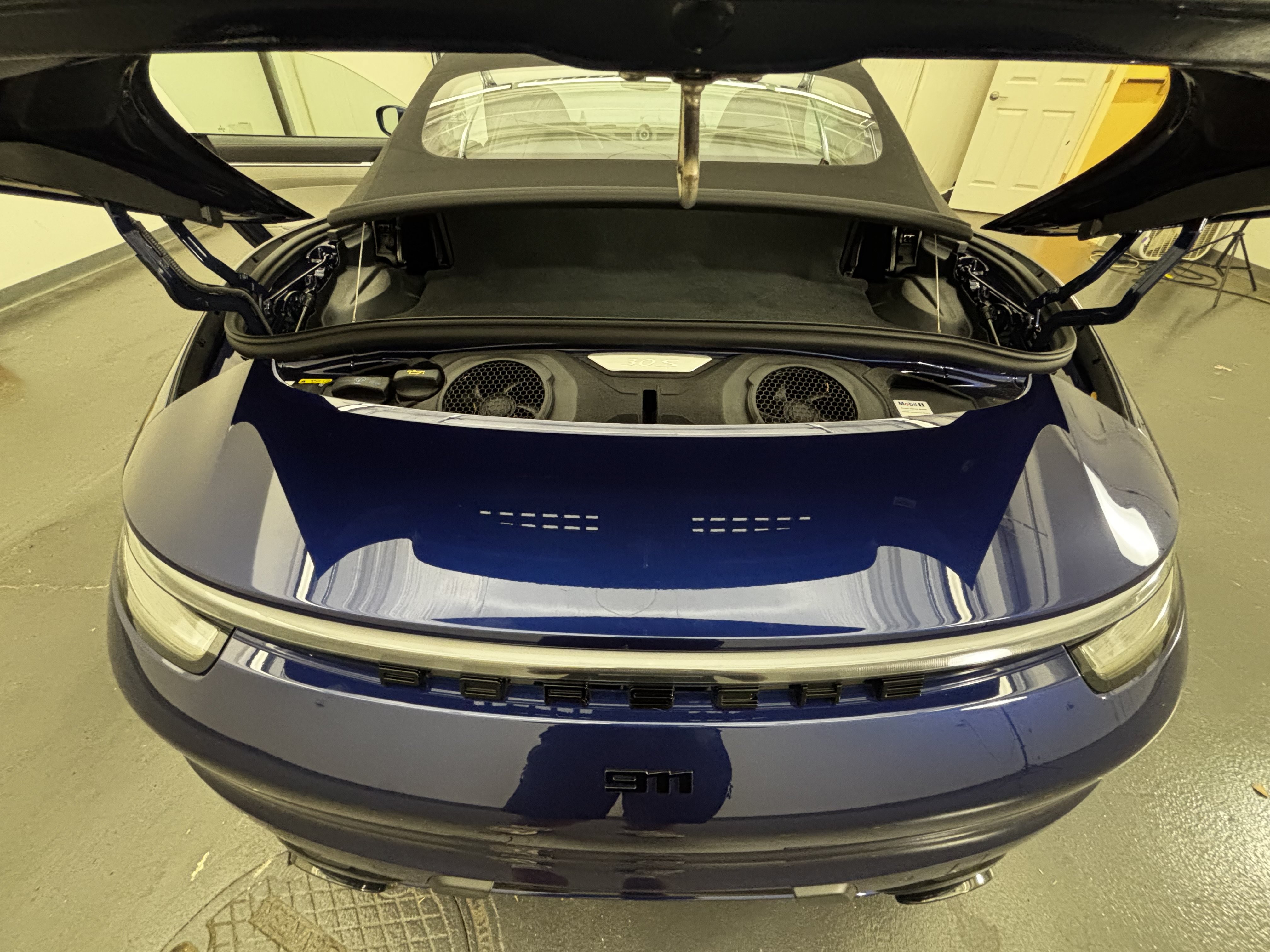 Used 2024 Porsche 911 Carrera 4S AWD/4WD image 8