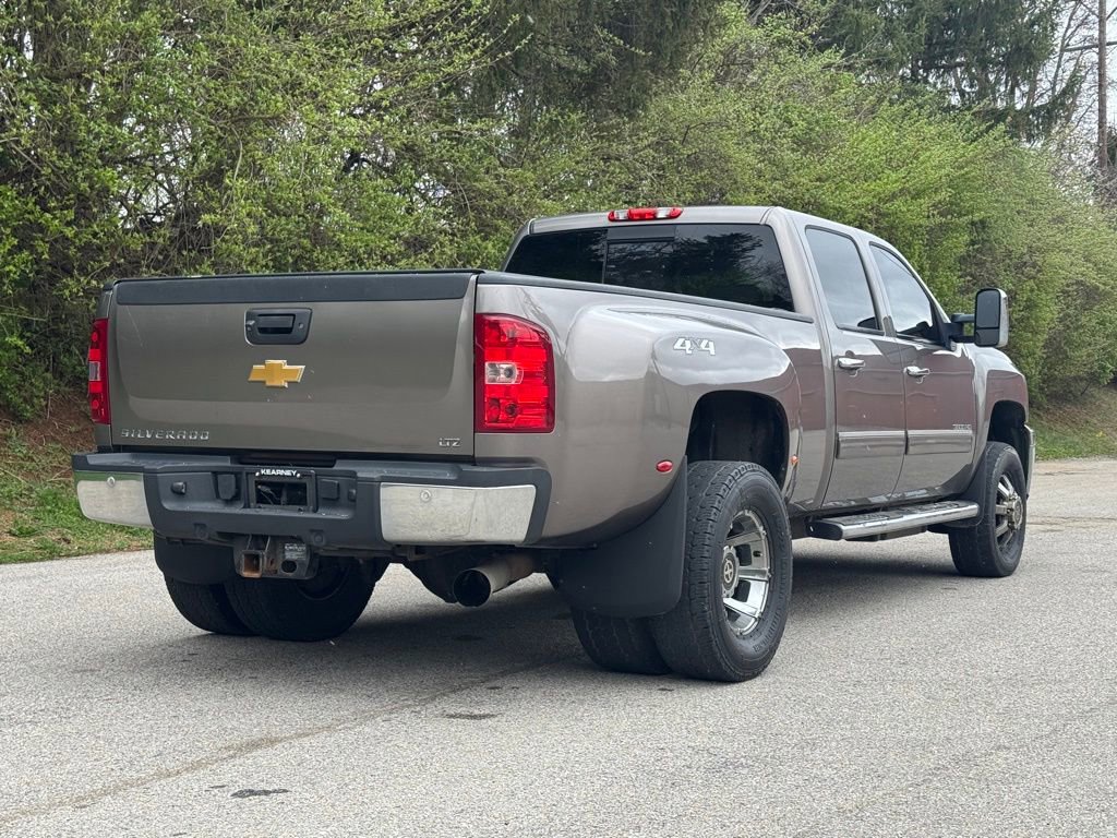 Used 2013 Chevrolet Silverado 3500 LTZ w/ LTZ Plus Package image 5