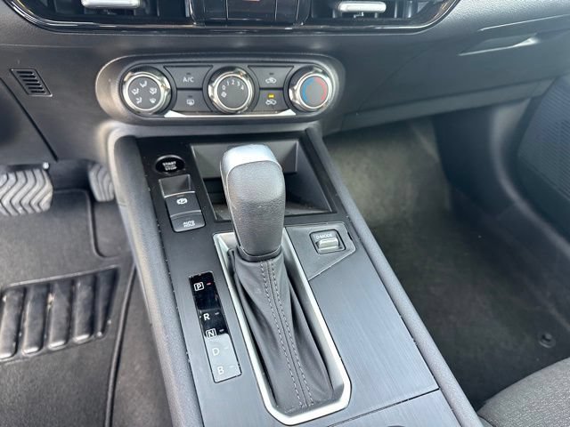 Used 2025 Nissan Kicks S FWD image 17