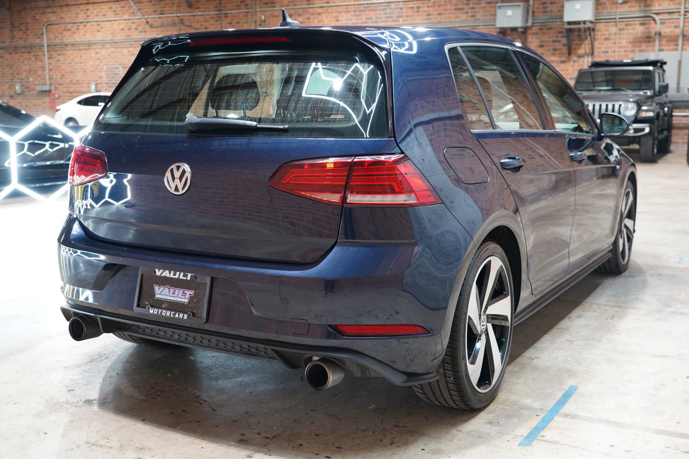 Used 2018 Volkswagen GTI SE w/ SE Leather Package image 14