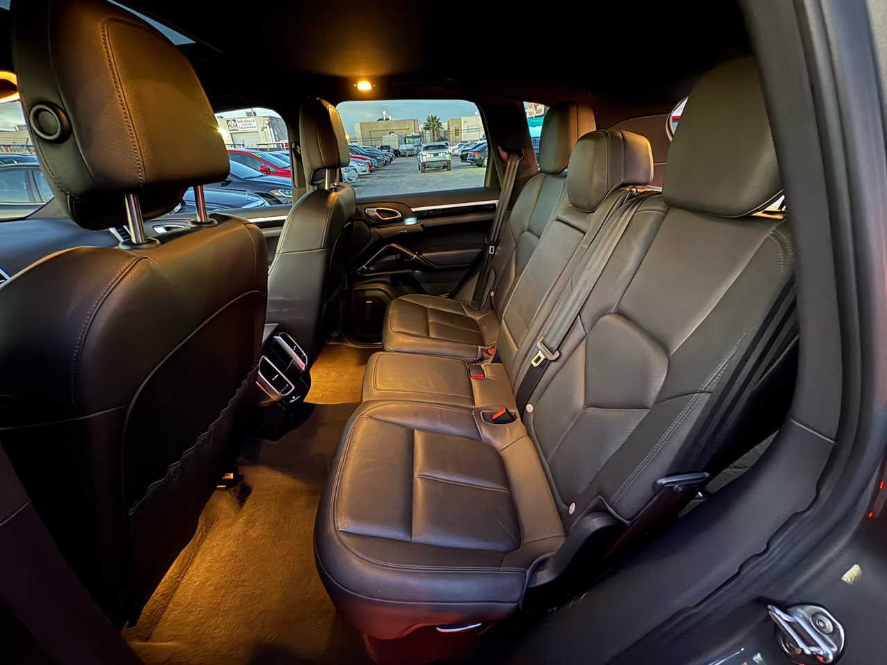 Used 2013 Porsche Cayenne S image 39