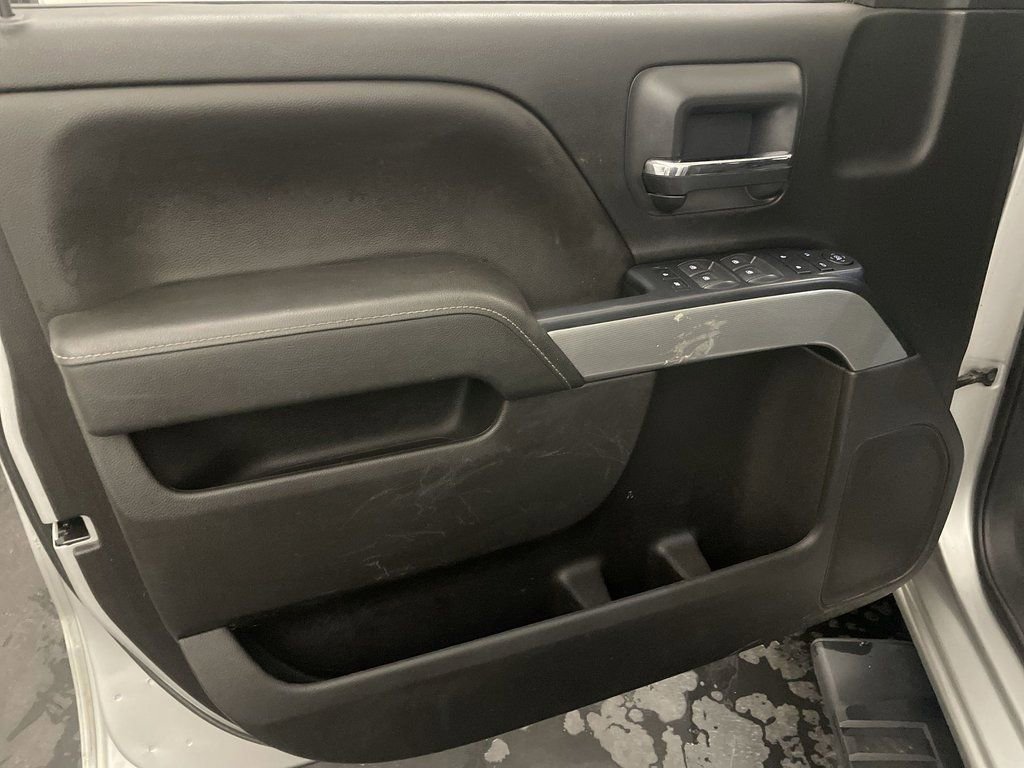 Used 2018 Chevrolet Silverado 1500 LT w/ All Star Edition image 15