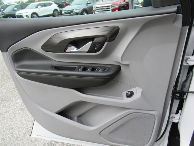 Used 2022 GMC Terrain SLE w/ Driver Convenience Package FWD image 19