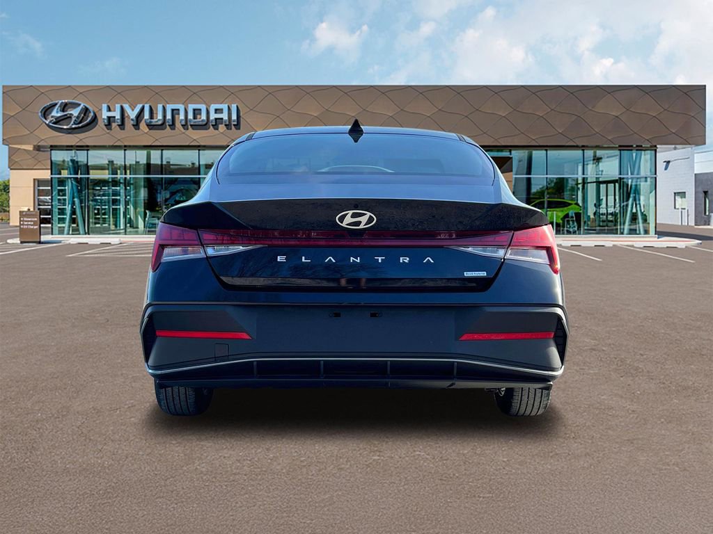 New 2025 Hyundai Elantra Blue image 6