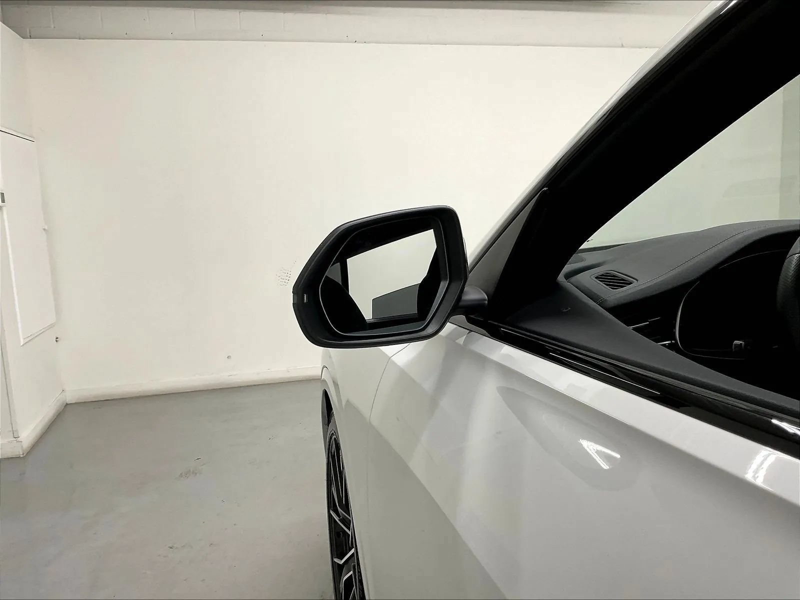 Used 2023 Audi SQ8 Premium Plus AWD/4WD image 40
