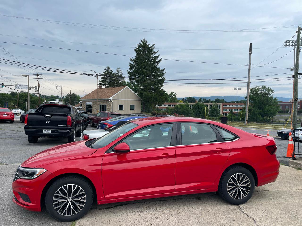 Used 2021 Volkswagen Jetta S w/ Driver Assistance Package FWD image 10