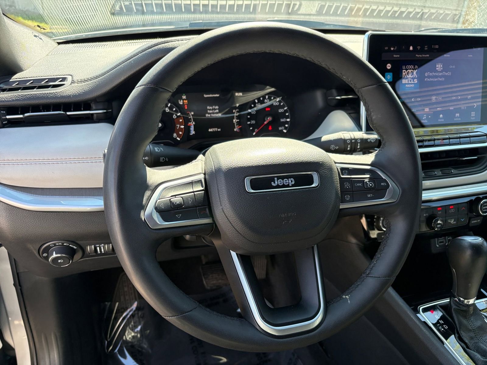 Used 2025 Jeep Compass Limited AWD/4WD image 29