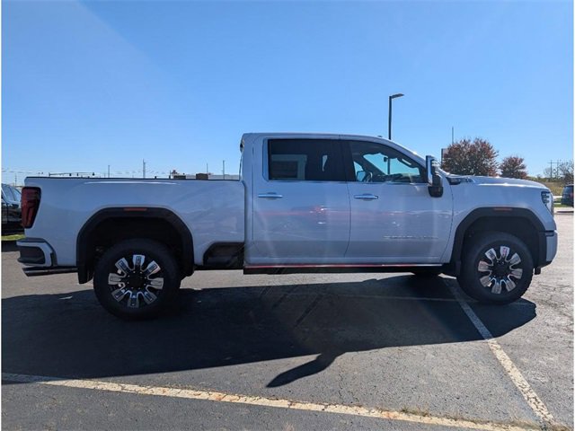 New 2026 GMC Sierra 2500 Denali w/ Denali Reserve Package image 8