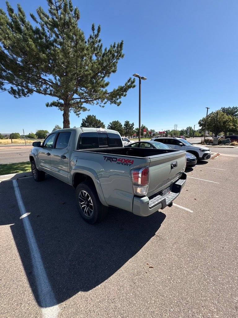 Used 2022 Toyota Tacoma TRD Sport w/ Advanced Technology Package AWD/4WD image 4