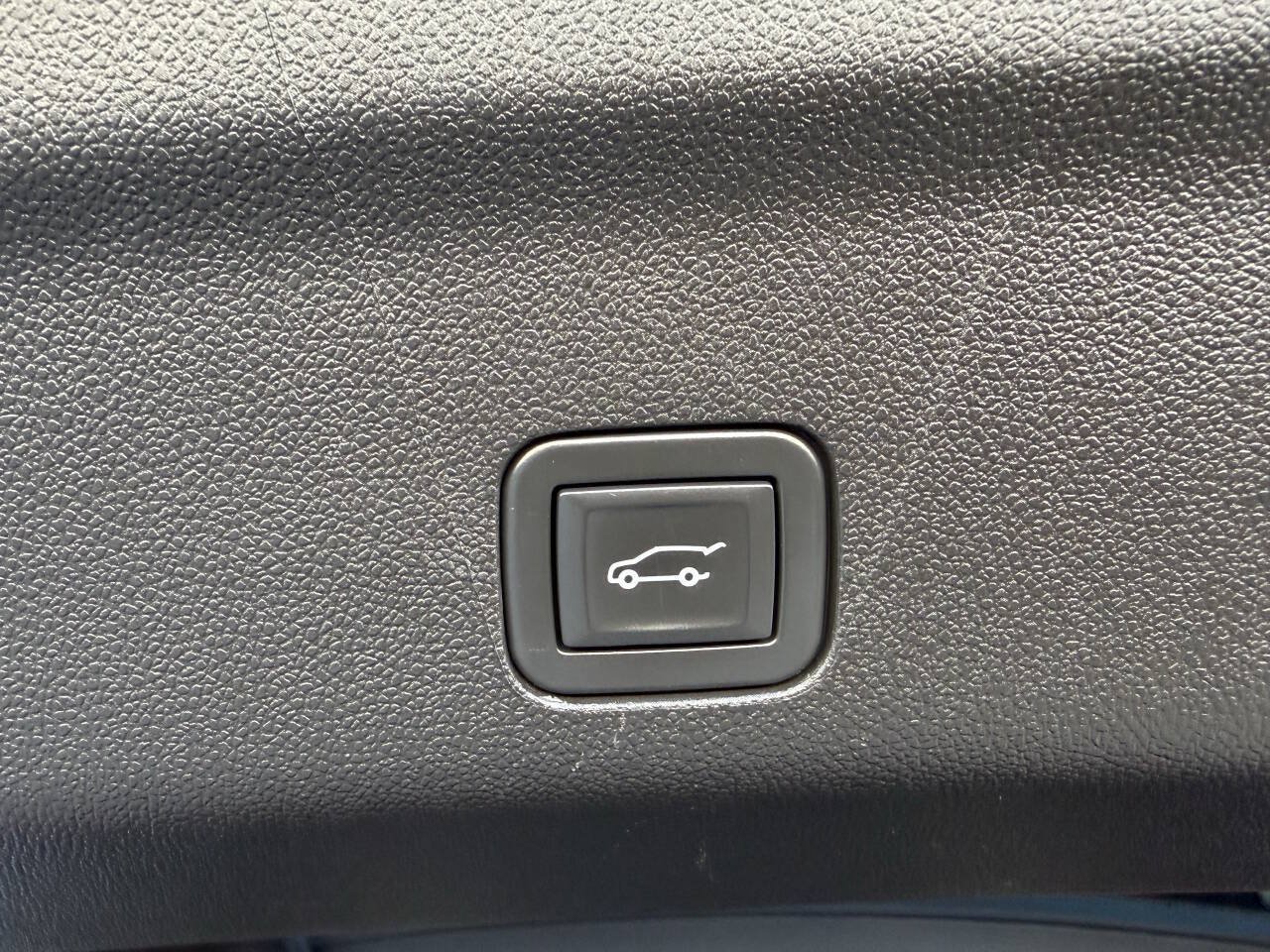 Used 2022 Chevrolet Tahoe Z71 AWD/4WD image 33
