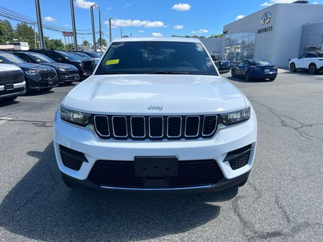 Used 2024 Jeep Grand Cherokee Laredo X AWD/4WD image 8