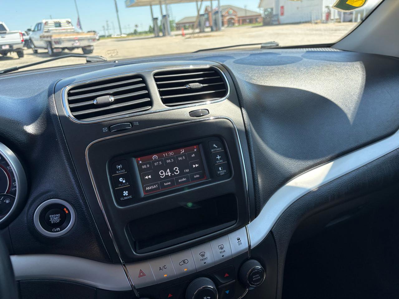 Used 2020 Dodge Journey SE w/ SE Popular Equipment Group FWD image 22