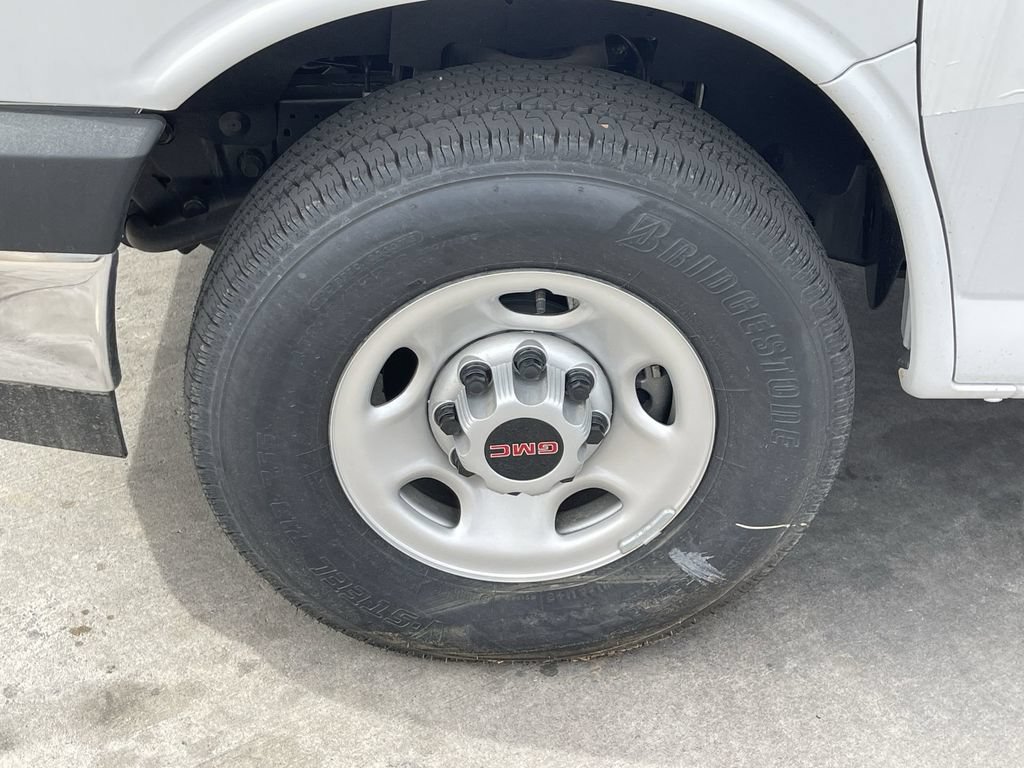 New 2025 GMC Savana 3500 w/ Power Convenience Package RWD image 32