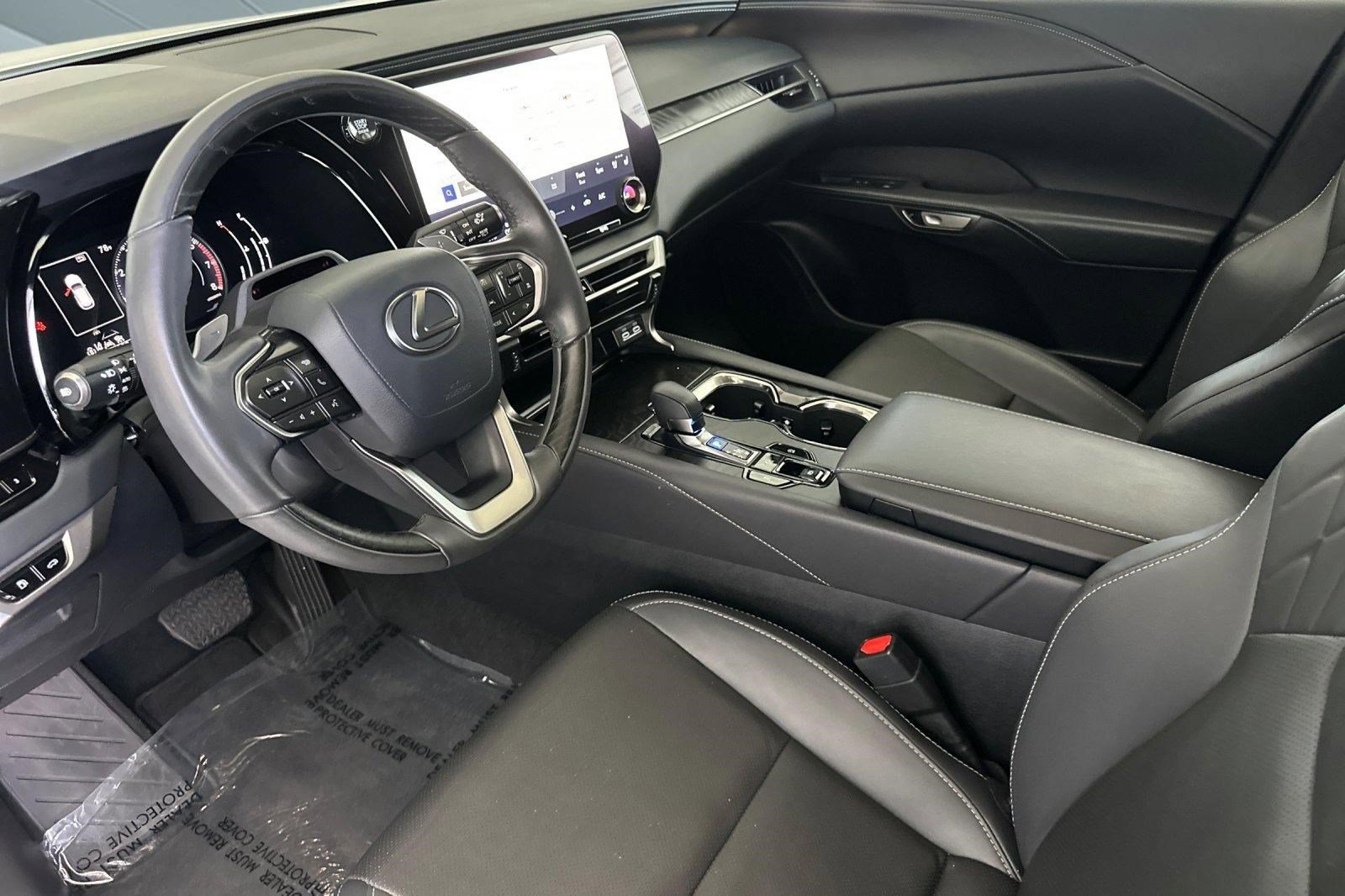 Certified 2024 Lexus RX 350 Premium w/ Convenience Package FWD image 4