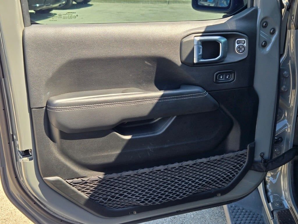 Certified 2022 Jeep Wrangler Unlimited Sahara image 19