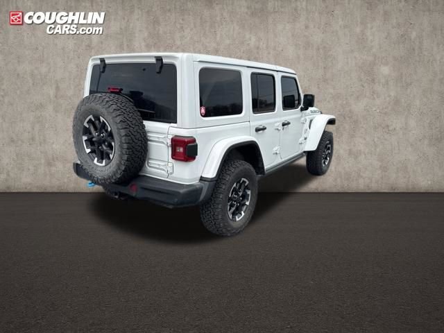 Used 2025 Jeep Wrangler Unlimited Rubicon 4xe image 3