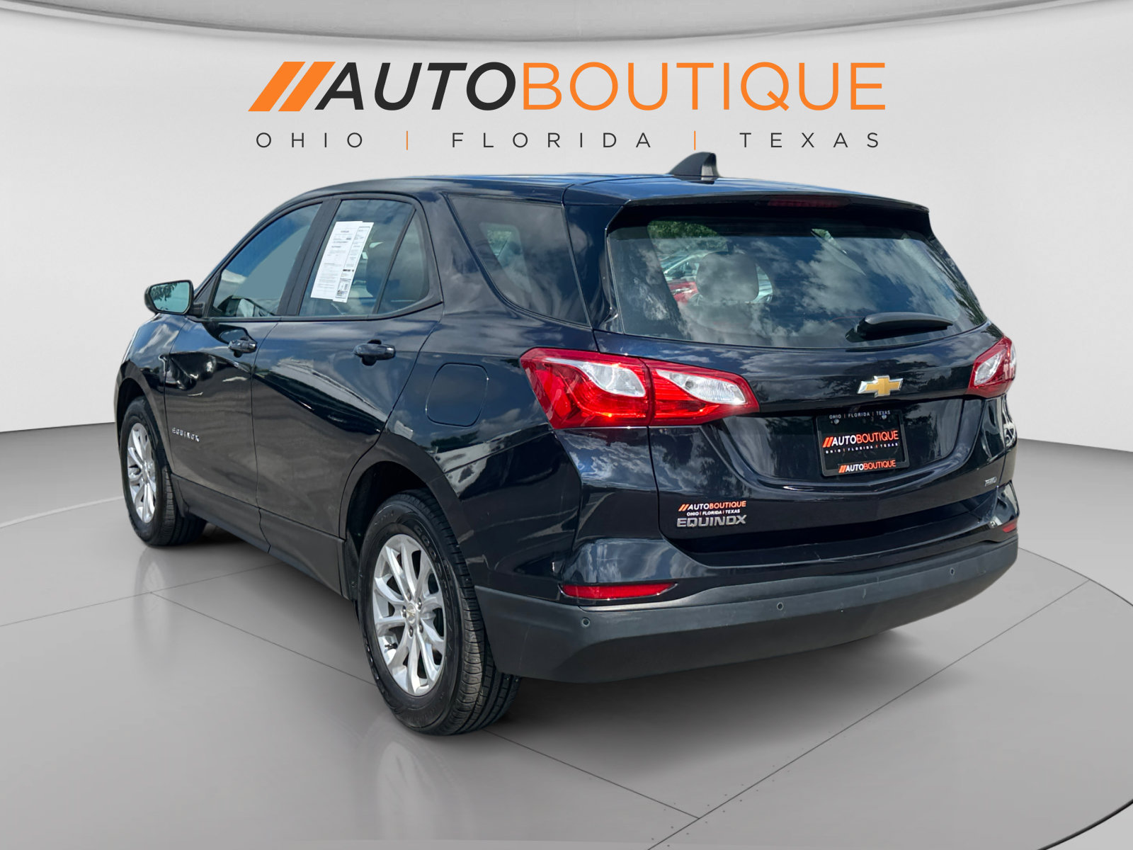 Used 2021 Chevrolet Equinox LS AWD/4WD image 3