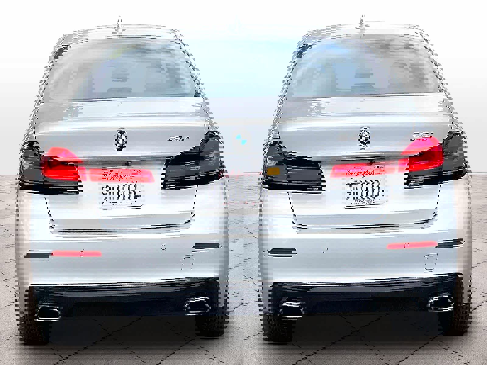 Used 2021 BMW 540i w/ Premium Package image 6