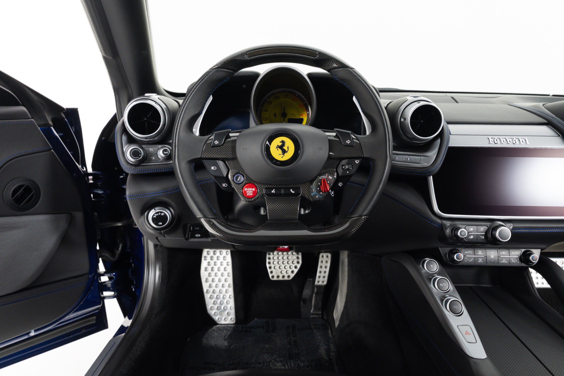 Used 2019 Ferrari GTC4Lusso T RWD image 19