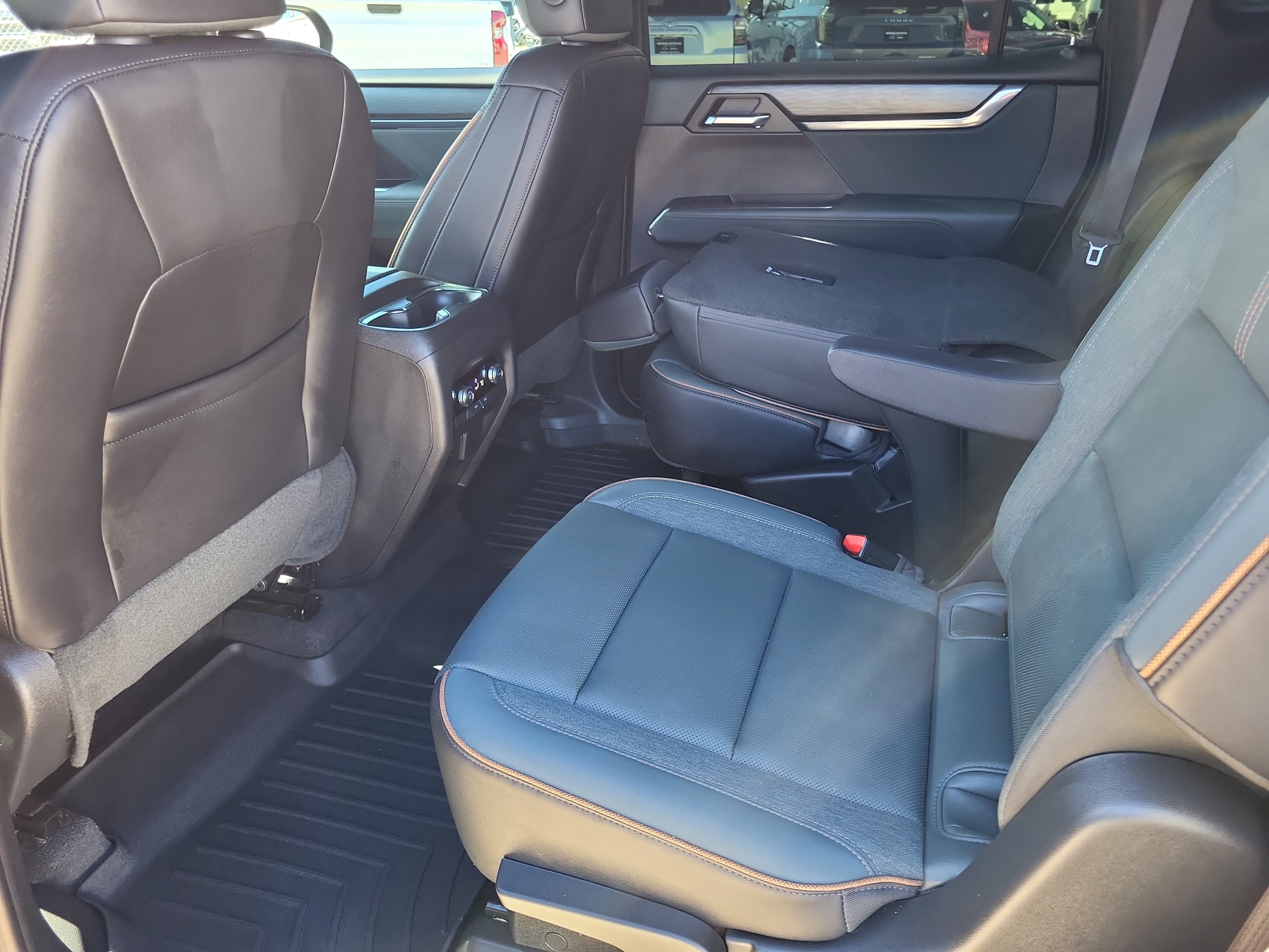 Certified 2025 GMC Acadia AT4 image 14