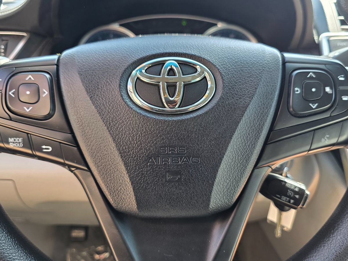 Used 2016 Toyota Camry LE FWD image 28