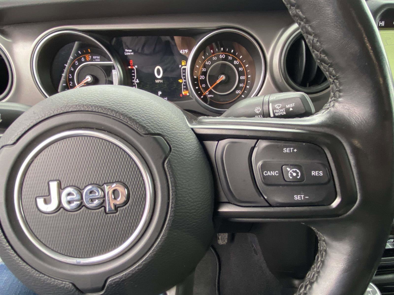 Certified 2021 Jeep Gladiator Willys image 4