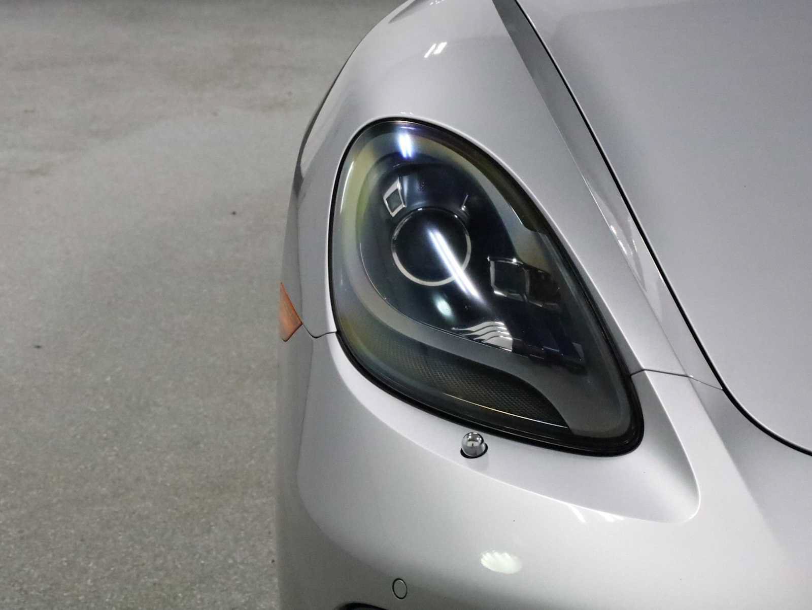 Used 2018 Porsche 718 Cayman S RWD image 15
