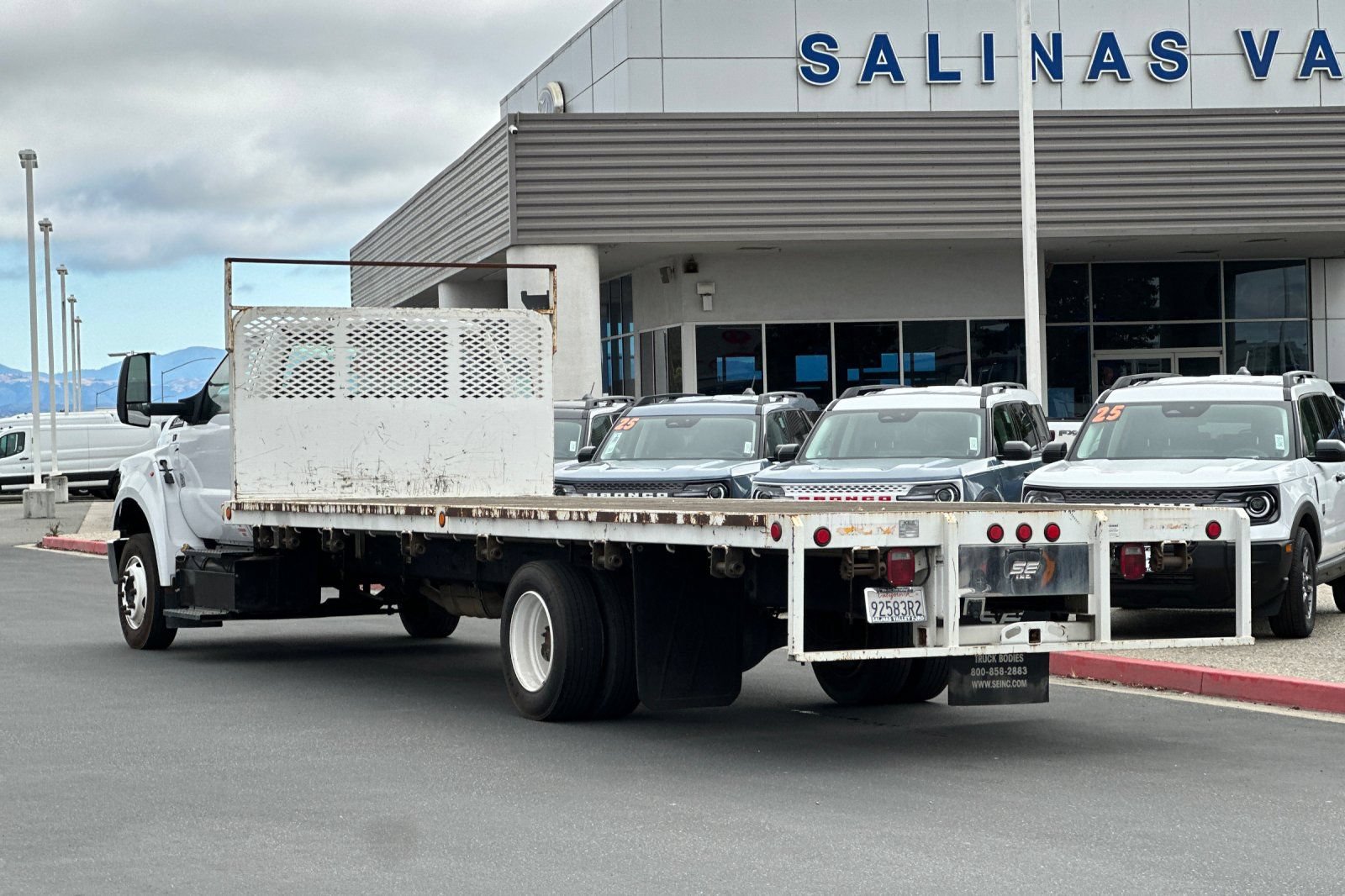 Used 2019 Ford F650 2WD Regular Cab Super Duty image 6