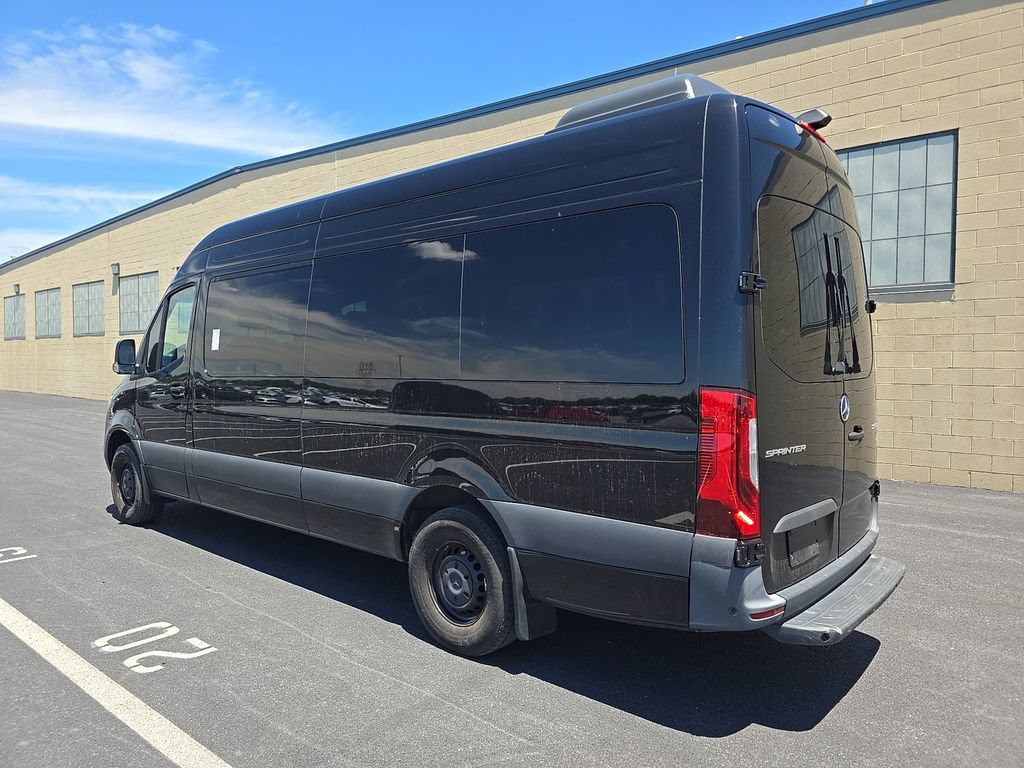 Used 2024 Mercedes-Benz Sprinter 2500 image 6
