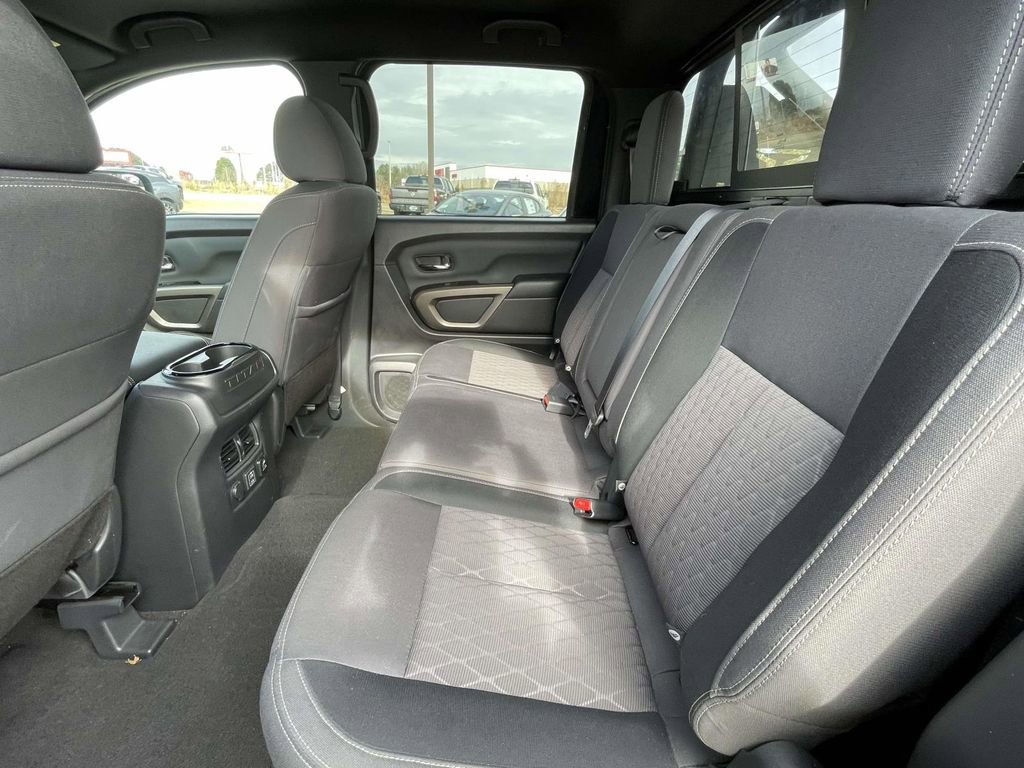 Used 2024 Nissan Titan SV w/ SV Bronze Edition Package image 11