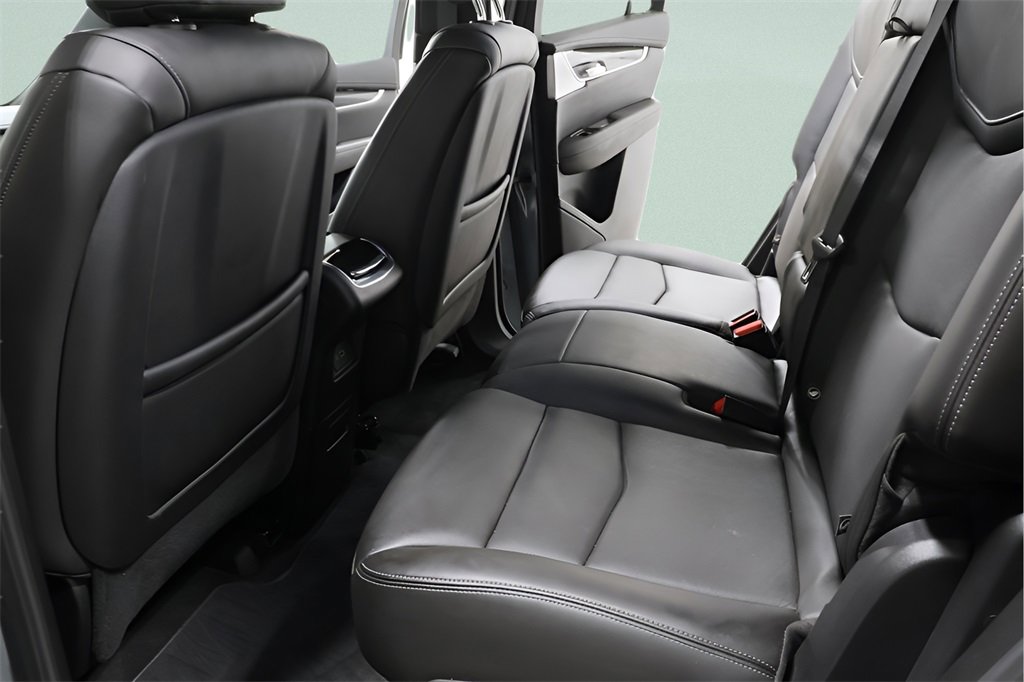 Used 2024 Cadillac XT6 Sport w/ Technology Package image 28