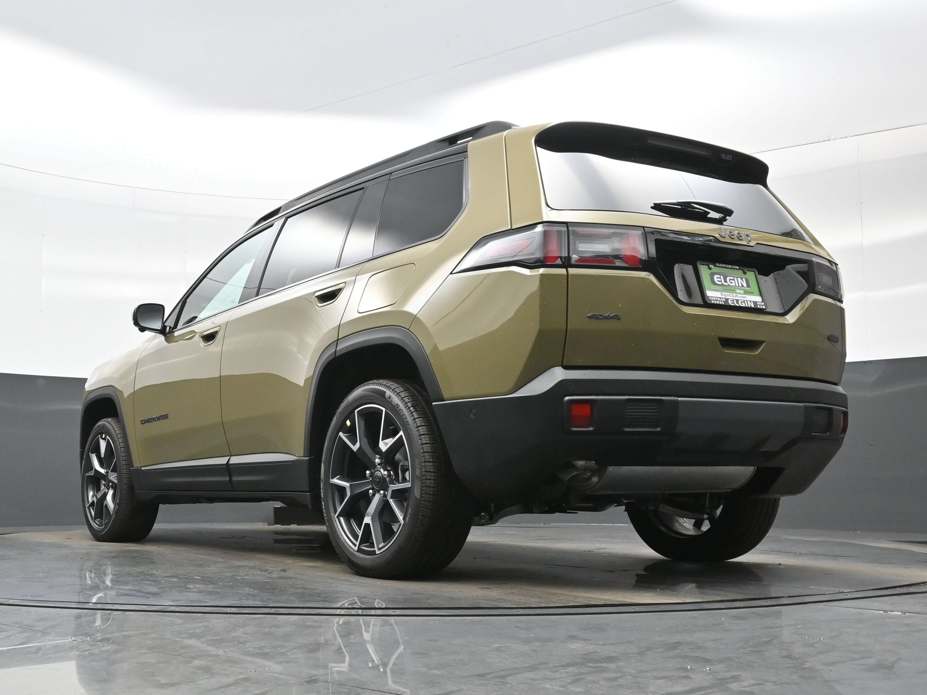 New 2026 Jeep Cherokee Overland w/ Trailer Tow Group AWD/4WD image 16