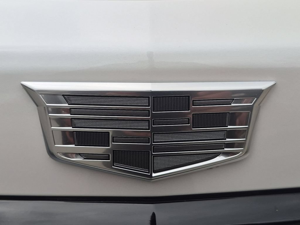 Used 2026 Cadillac XT5 Premium Luxury w/ LPO, ONYX Package FWD image 24