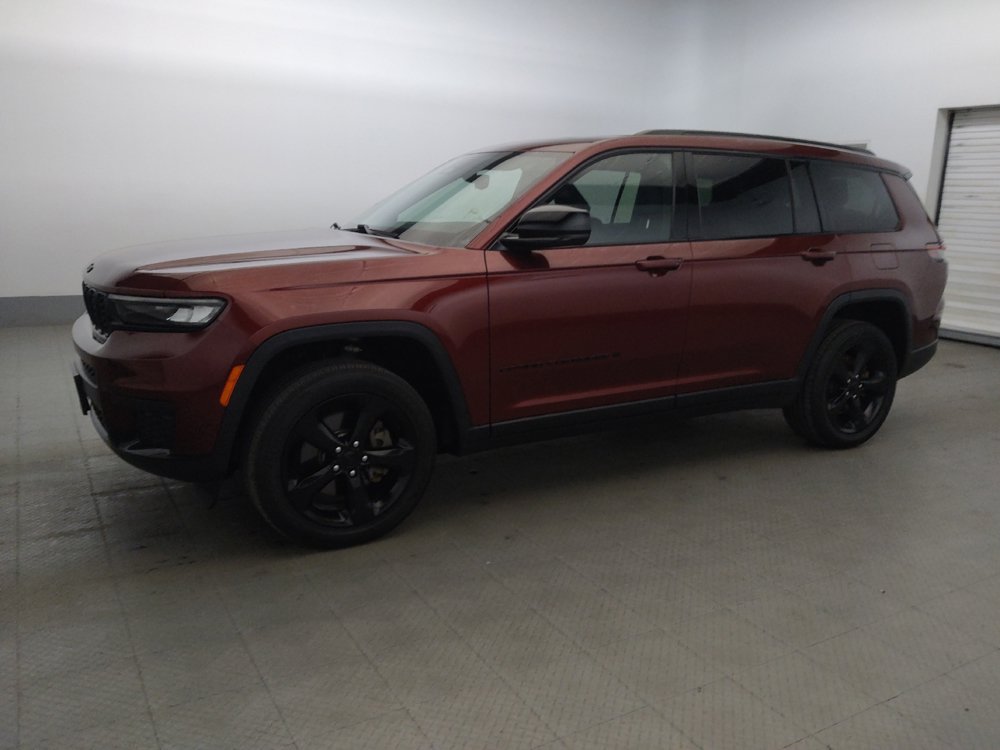 Used 2023 Jeep Grand Cherokee L Laredo AWD/4WD image 2