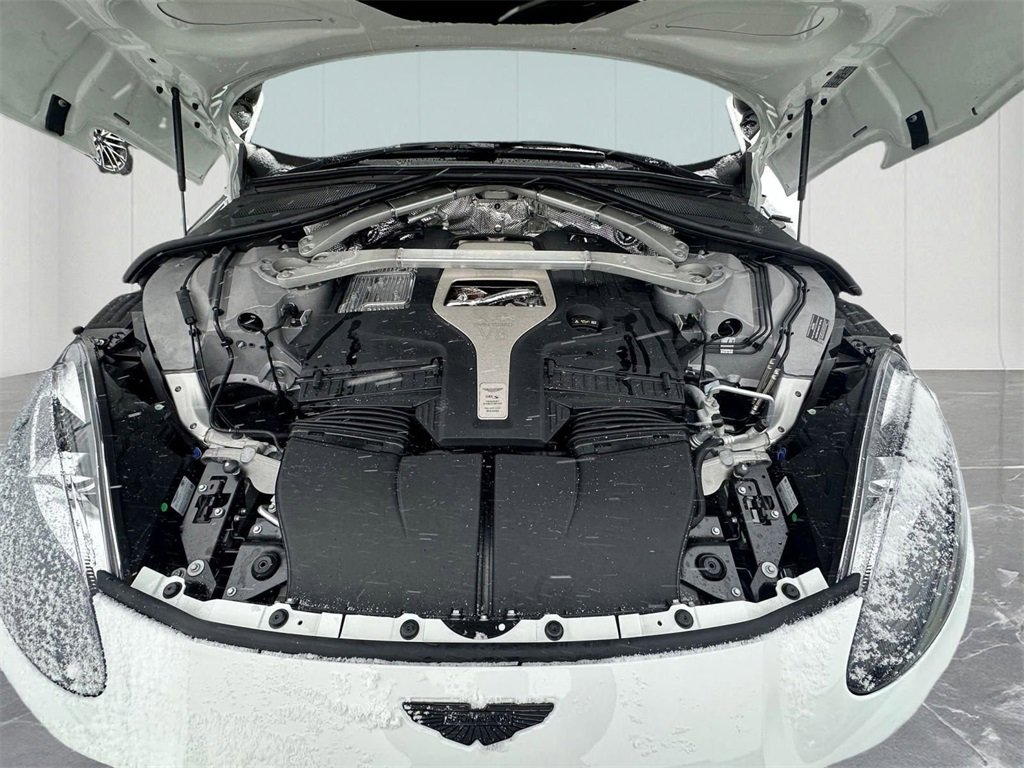 New 2026 Aston Martin DBX S image 31