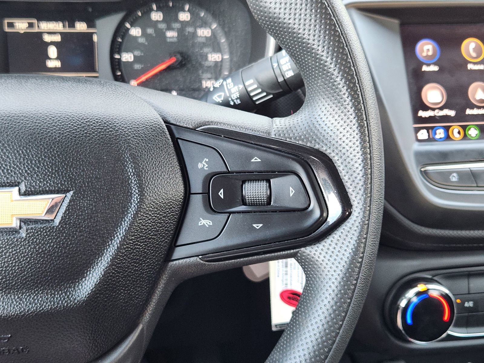 Used 2023 Chevrolet TrailBlazer LS image 32