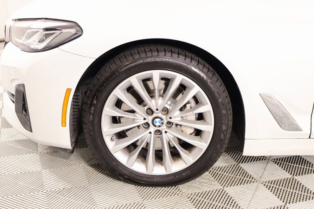 Used 2023 BMW 530i xDrive w/ Convenience Package image 20
