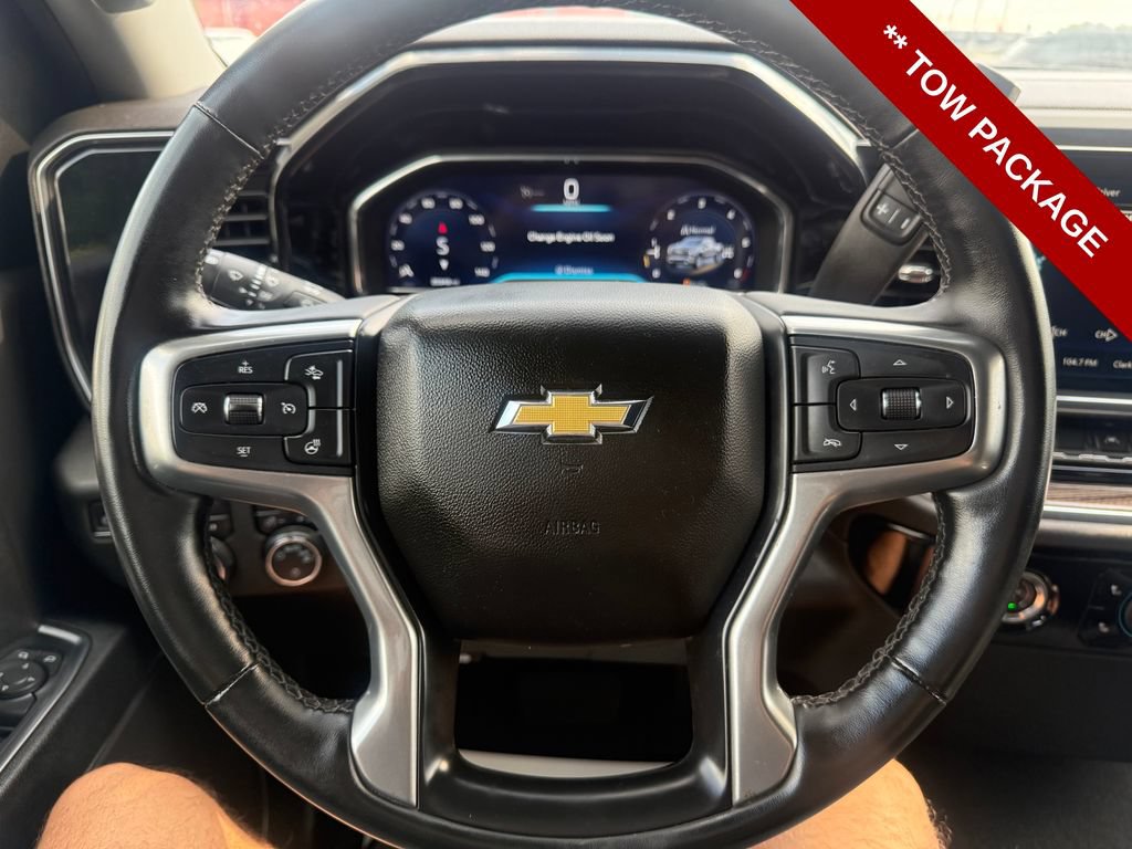 Used 2023 Chevrolet Silverado 1500 LT AWD/4WD image 16