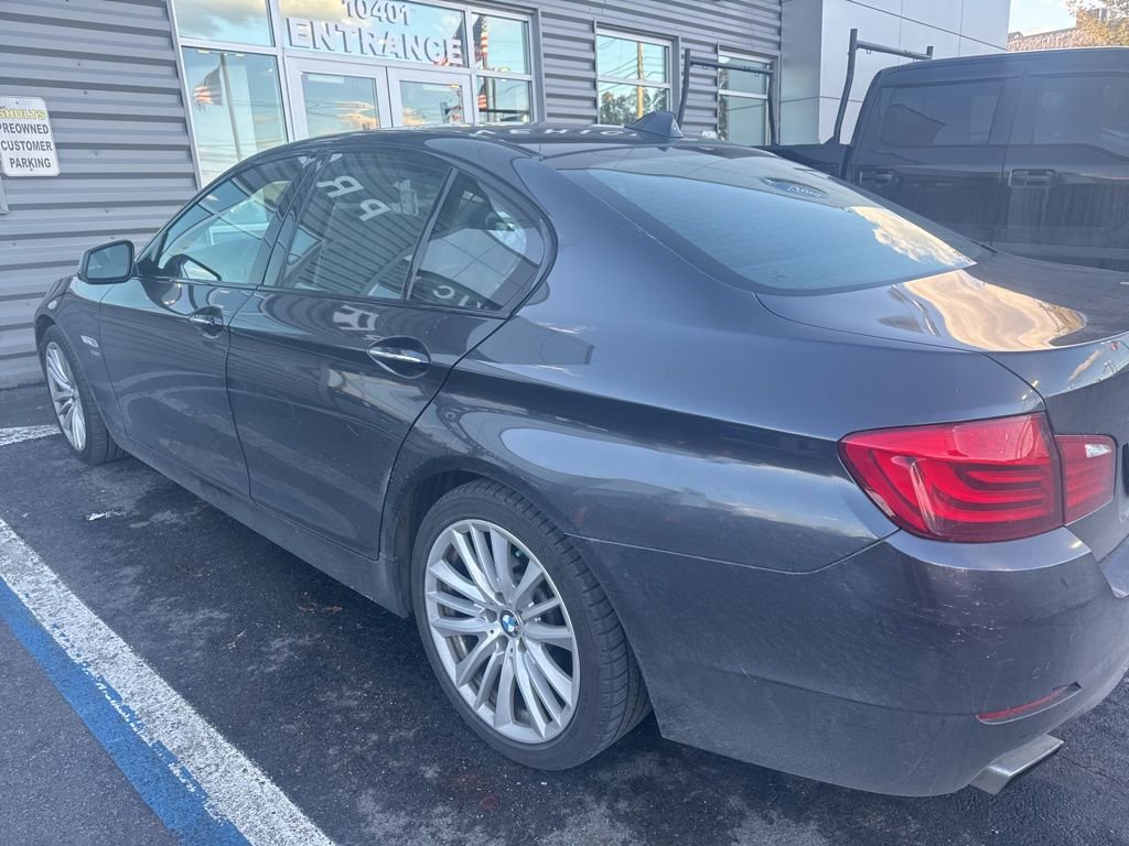 Used 2011 BMW 550i xDrive Sedan image 7