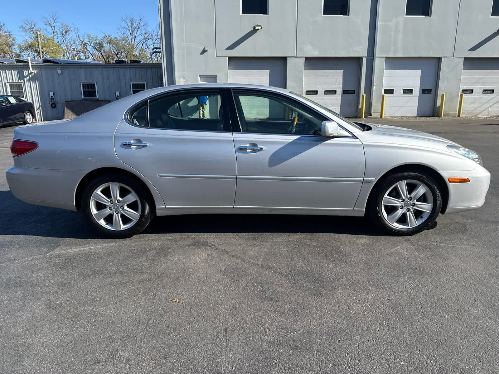 Used 2006 Lexus ES 330 image 2