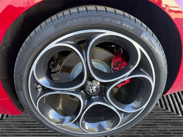 Used 2022 Alfa Romeo Giulia Veloce image 34