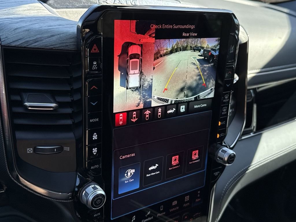 Used 2025 RAM 1500 Limited AWD/4WD image 19
