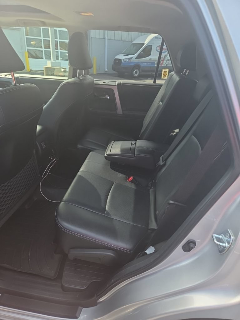 Used 2014 Toyota 4Runner Limited AWD/4WD image 7