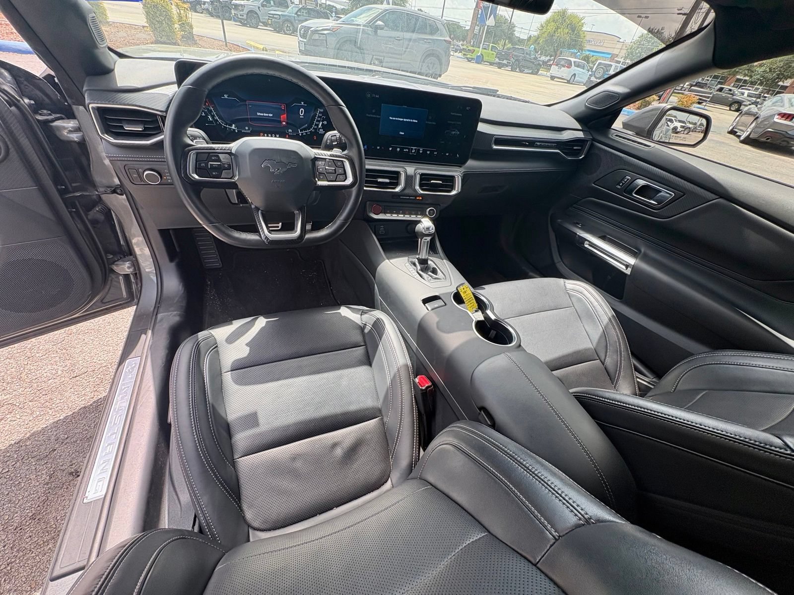 Used 2025 Ford Mustang GT Premium RWD image 9